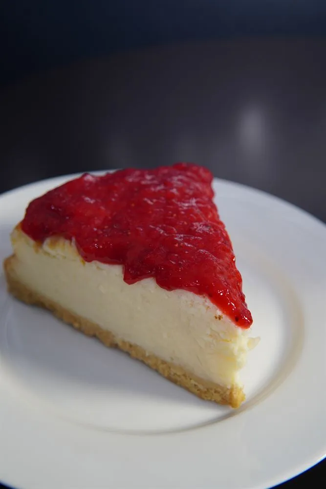 Porción de cheesecake de fresa